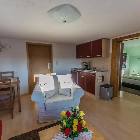 Ferienhaus Rosalie Altendorf  Экстерьер фото